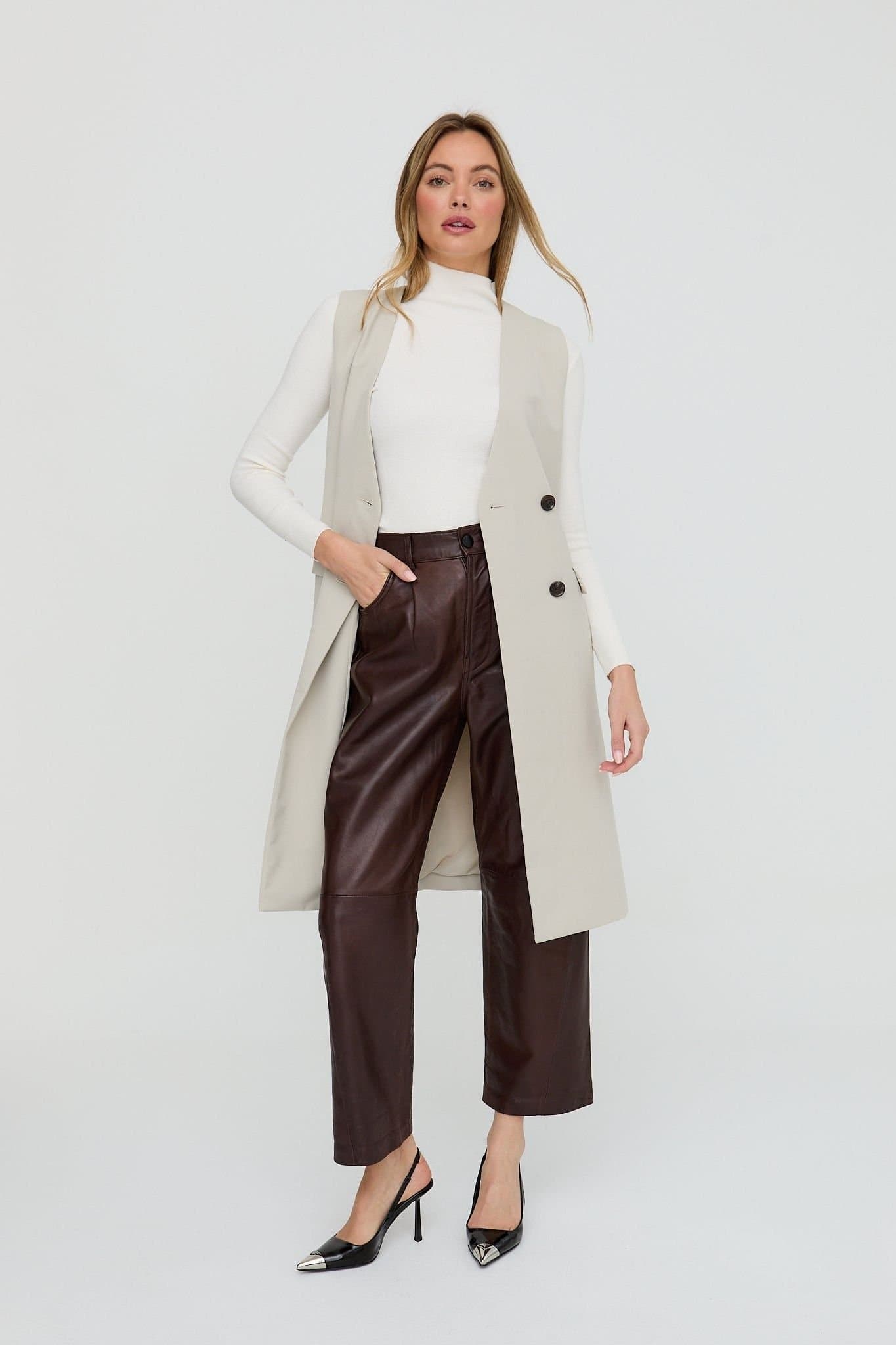 Lily and Lionel Lily and Lionel Women's Myra Sleeveless Jacket Coat In Cream