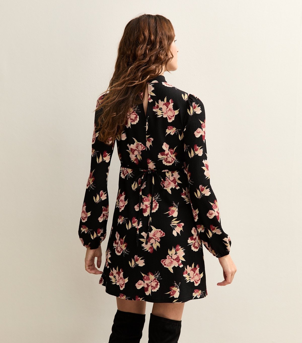 New Look Women's Black Floral Keyhole Mini Dress New Look - 4