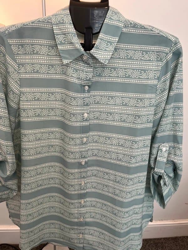 Marina Kaneva Marina Kaneva London Green Paisley Print Shirt Blouse – Roll Sleeve – New With Tags size 16