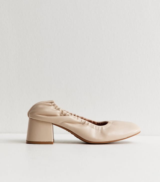 New Look Women's Off White Faux Leather Elasticated Block Heel Ballet Pumps Vegan New Look - 2