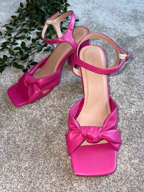 New Look New look size 6 pink tie front faux leather block heeled heels sandals