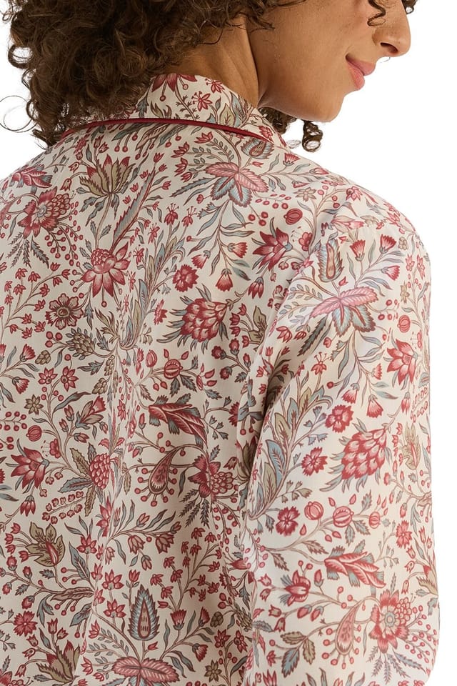 Christy CHRISTY Women's 'Newstead' Floral Cotton Sateen Super Soft Pyjama Set in Cream - 2