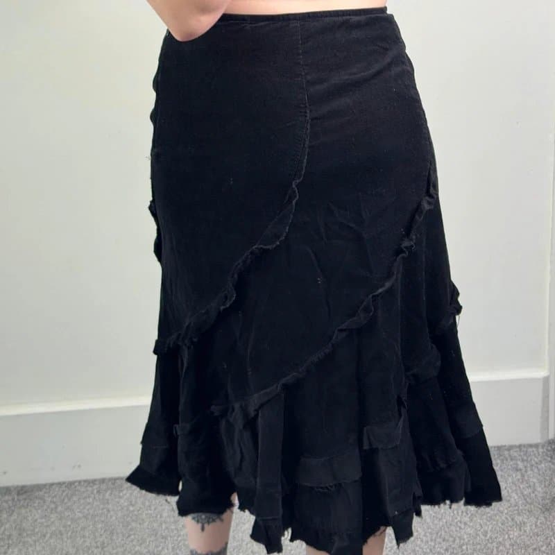 New Look Y2K vintage corduroy black midi skirt asymmetrical ruffle hem knee length a line