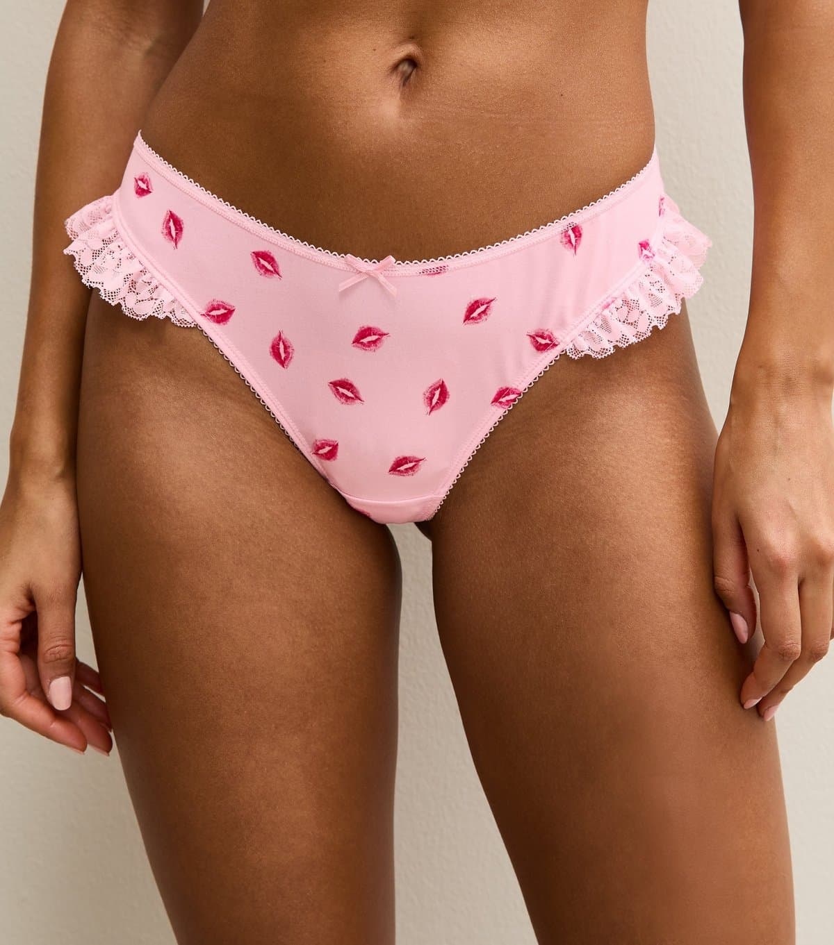 New Look Women's Pink Microfibre Lip Print Thong New Look