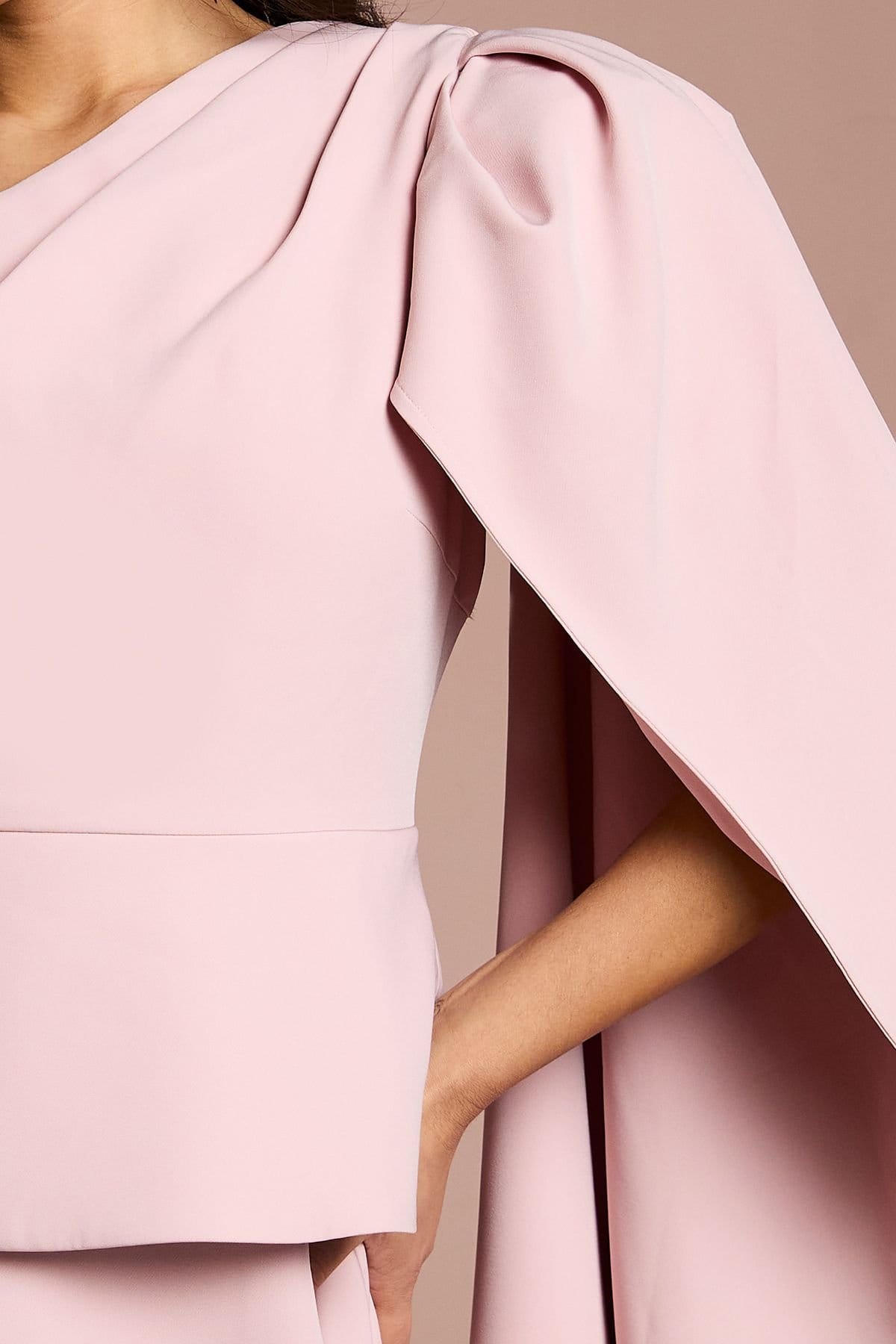 Coast Coast Women's Petite Lisa Tan Shoulder Crepe Midi Dress in Pale Pink - 4