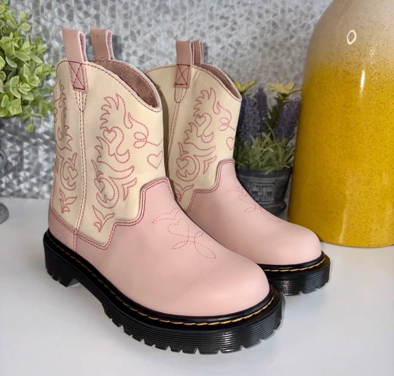 Dr. Martens Dr Martens Junior Strixton Leather Pull On Boots UK Size 13 - Powder Pink