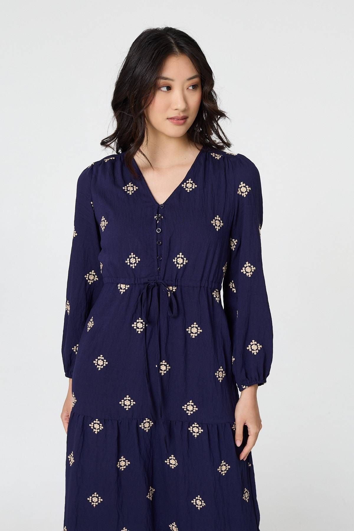 Izabel London Izabel London Women's Border Print Long Sleeve Midi Dress in Navy - 4