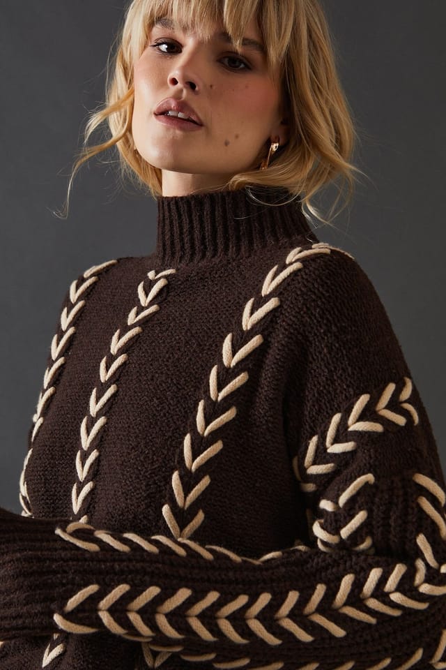 Warehouse Warehouse Women's Whipstitch Detail Oversized Jumper in Chocolate - 2