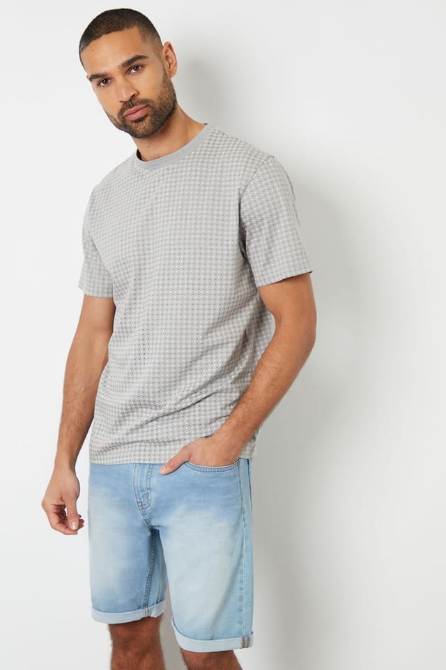 Threadbare Threadbare Men's 'Edmonton' Turn Up Denim Shorts in Light Blue - 3