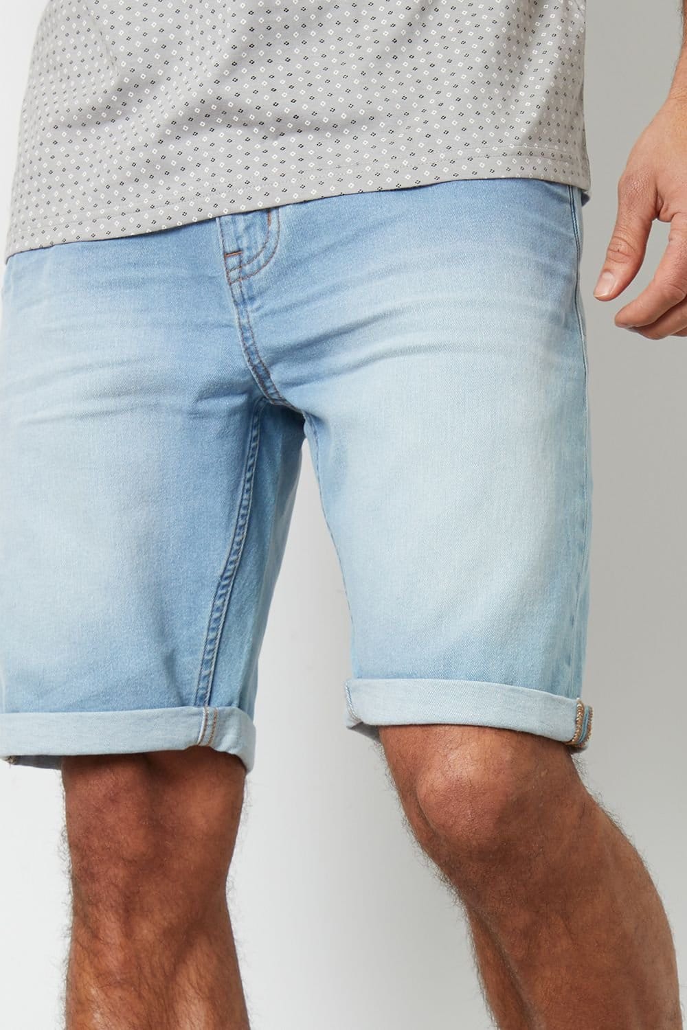 Threadbare Threadbare Men's 'Edmonton' Turn Up Denim Shorts in Light Blue - 4