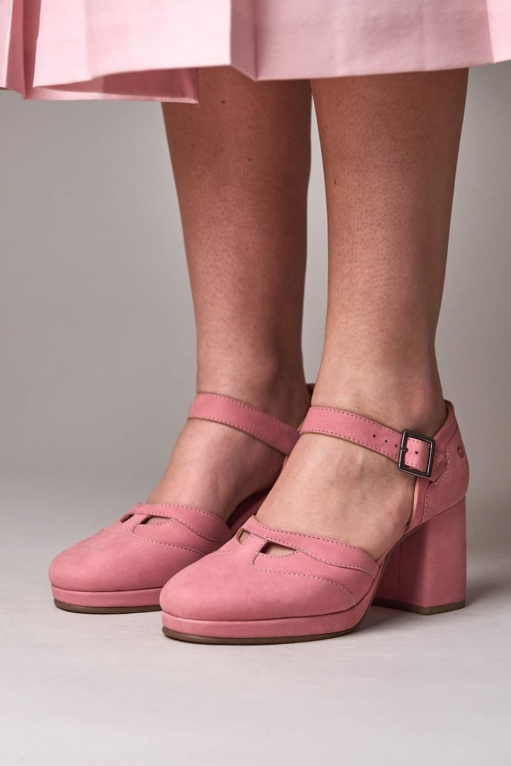 Moshulu Moshulu Women's 'Hazumi' Chunky Heeled Shoes in Pale Pink