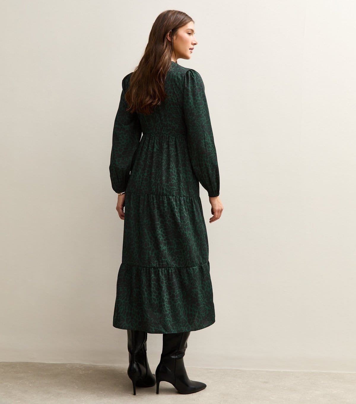 New Look Women's Dark Green Speckled Print Crepe Wrap Midi Dress New Look - 4