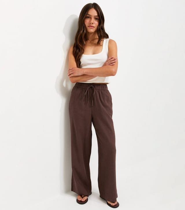 New Look Women's Petite Dark Brown Linen Blend Wide Leg Trousers New Look - 2