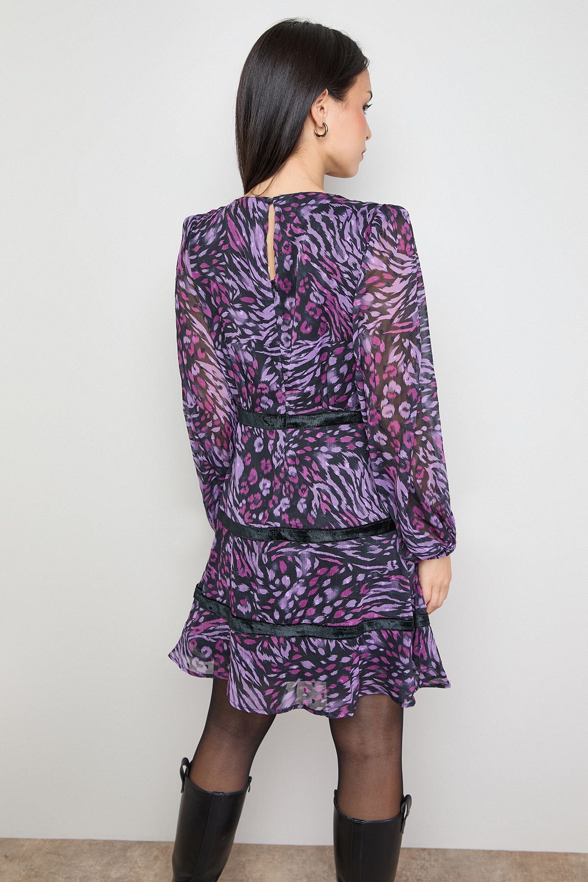 Oasis Oasis Women's Petite Contrast Fit & Flare Mini Dress in Floral - 3