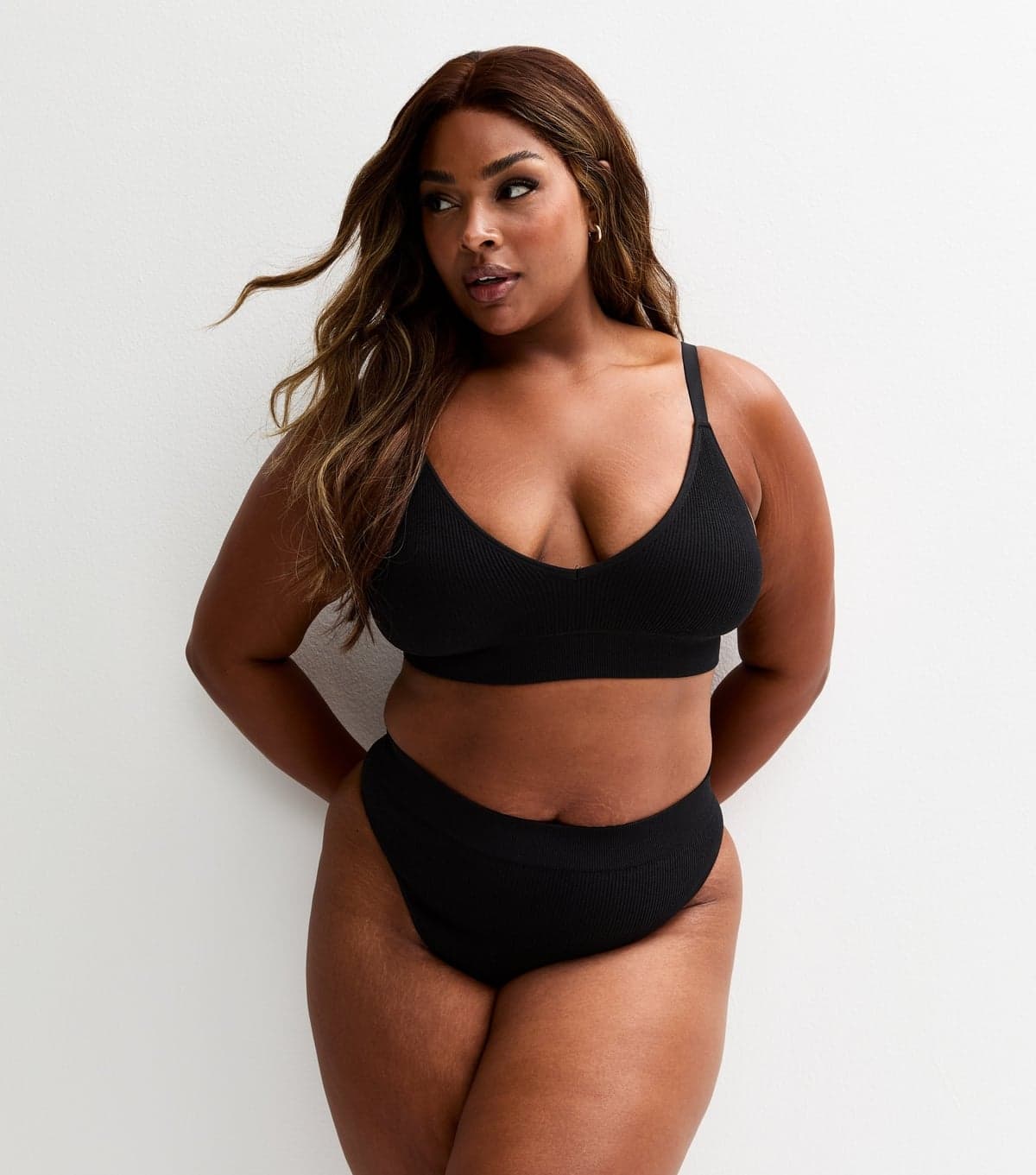 New Look Women's Plus Size Black Ribbed Triangle Bra Curves New Look