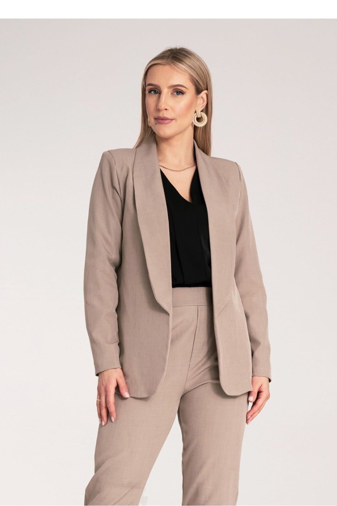 Love Lace Love Lace Women's Classic Long Sleeve Unfastened Lined Jacket in Beige