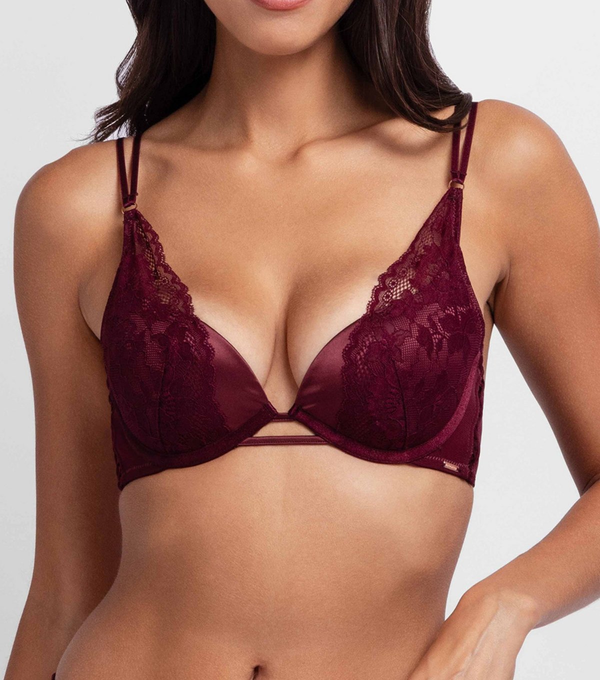 Dorina Women's Red Satin Lace Trimmed Plunge Bra Dorina New Look - 4