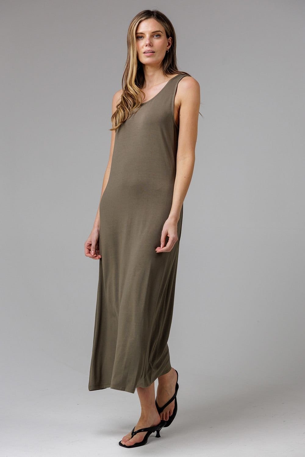 French Connection French Connection Women's Sleeveless Scoop Neck Flowy Maxi Dress in Khaki - 4