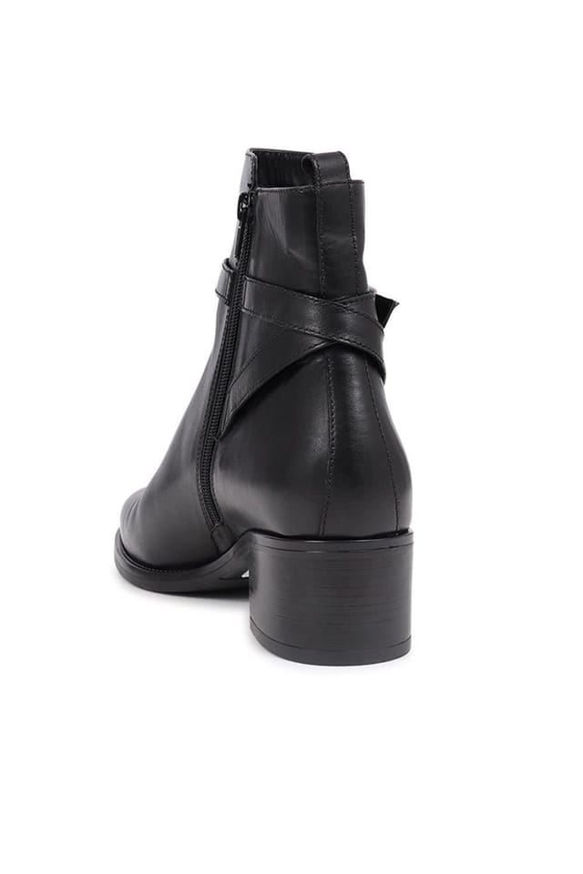 Jones Bootmaker Jones Bootmaker Women's Kyra Leather Boots in Black - 3