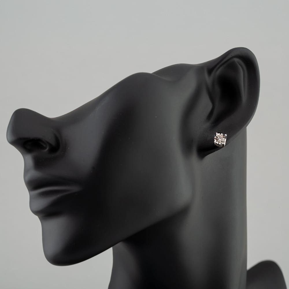 T.H.Baker T.H.Baker Women's 9ct White Gold 1.00ct Brilliant Cut Diamond Stud Earrings TH0123799 in Silver - 4