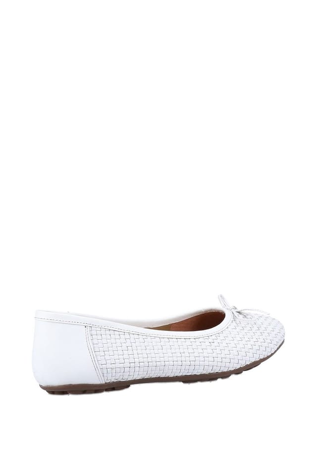 Hush Puppies Hush Puppies Women's 'Janelle' Woven Ballerina Flat in White - 3