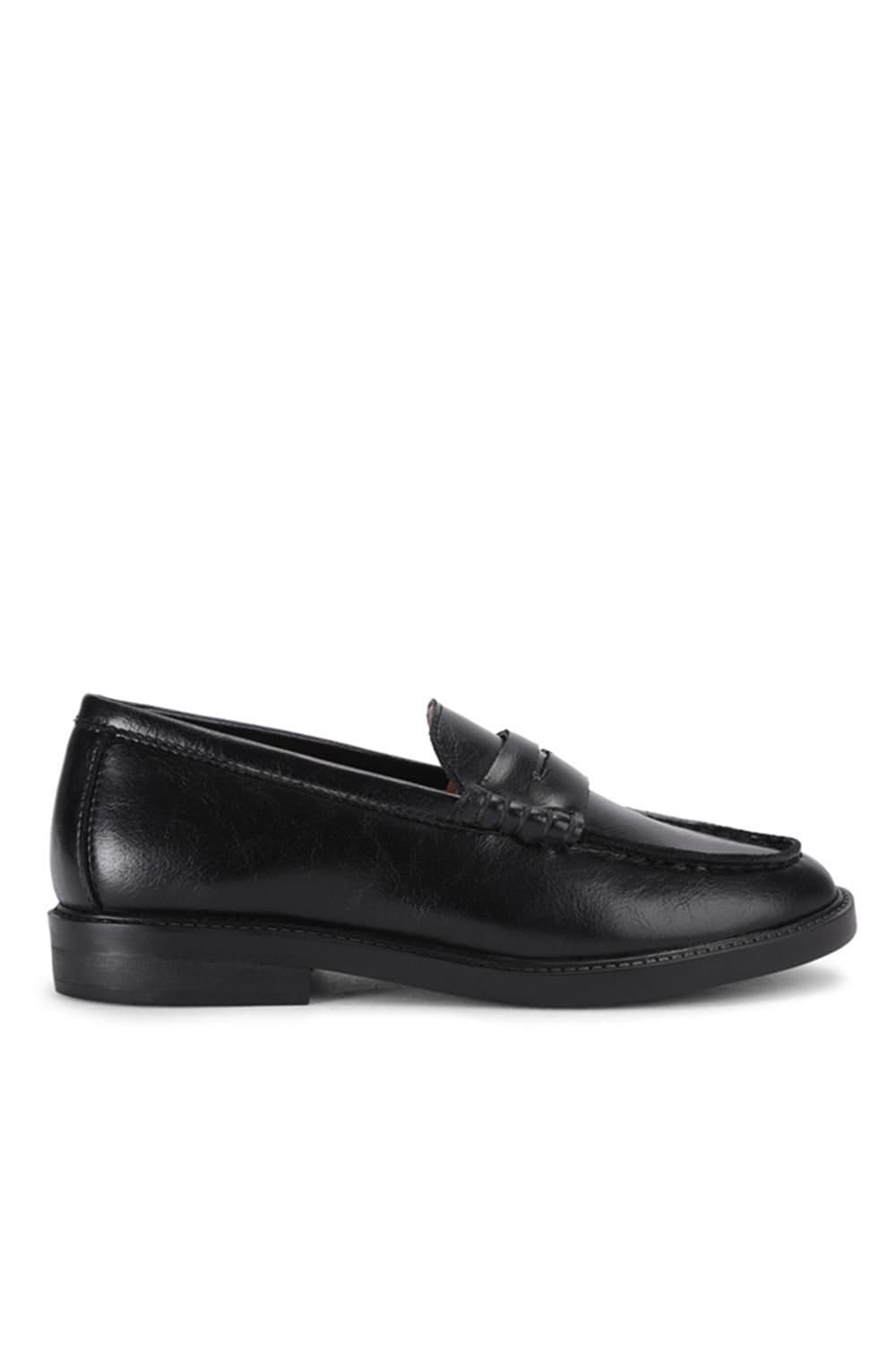 Steve Madden STEVE MADDEN Women's 'Madison Black Leather' Leather Flats - 1