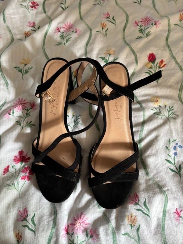 New Look black suede heels