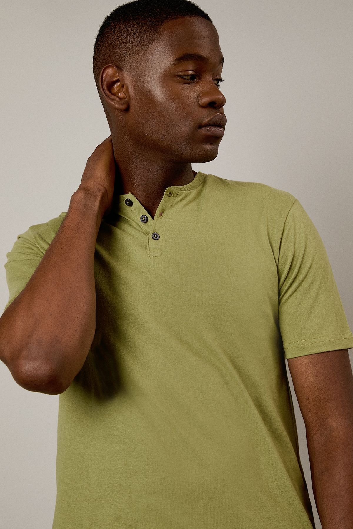 Burton Burton Men's Khaki Grandad Neck T-shirt - 4