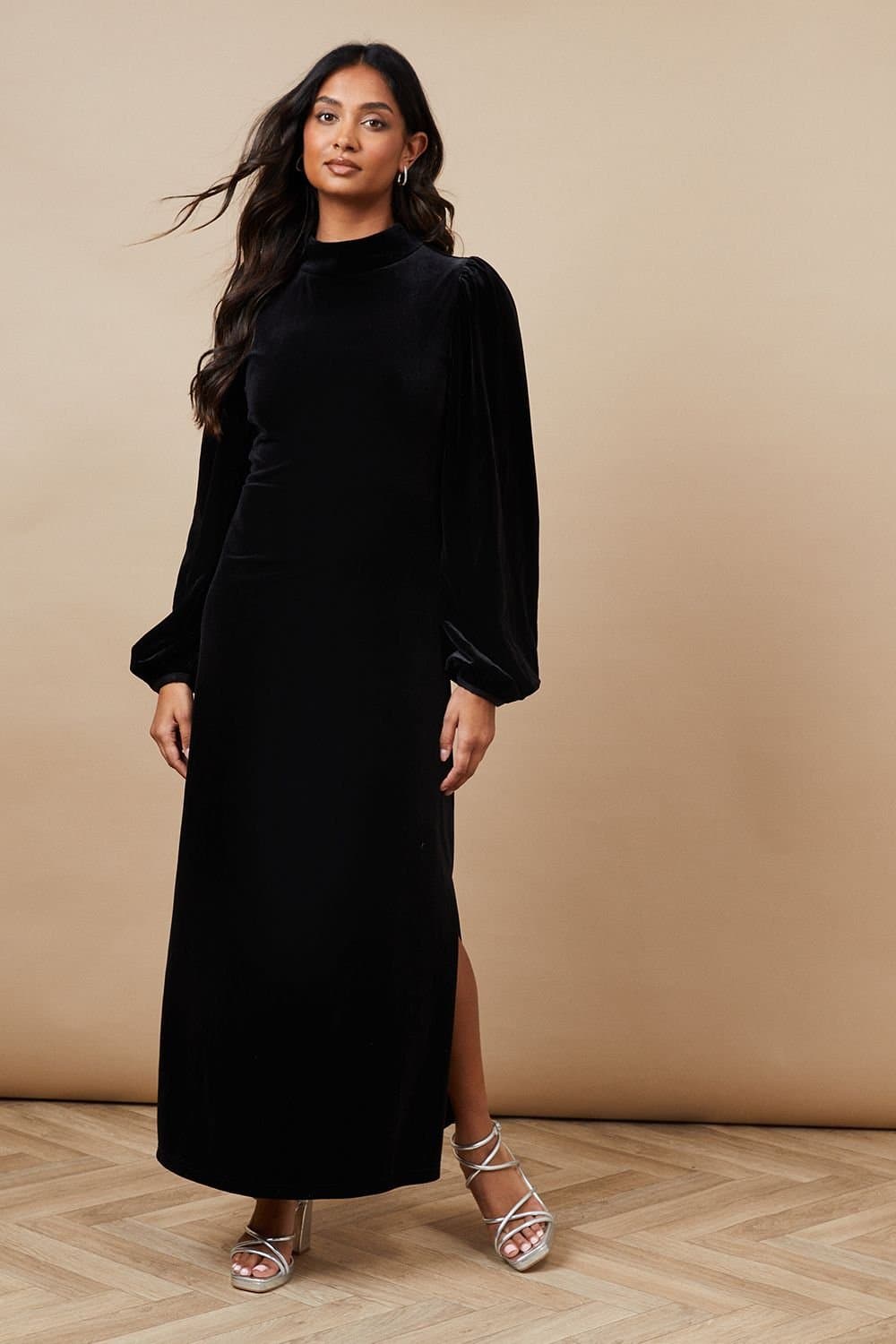 Oasis Oasis Women's Occasion Velvet High Neck Midi Dress in Black