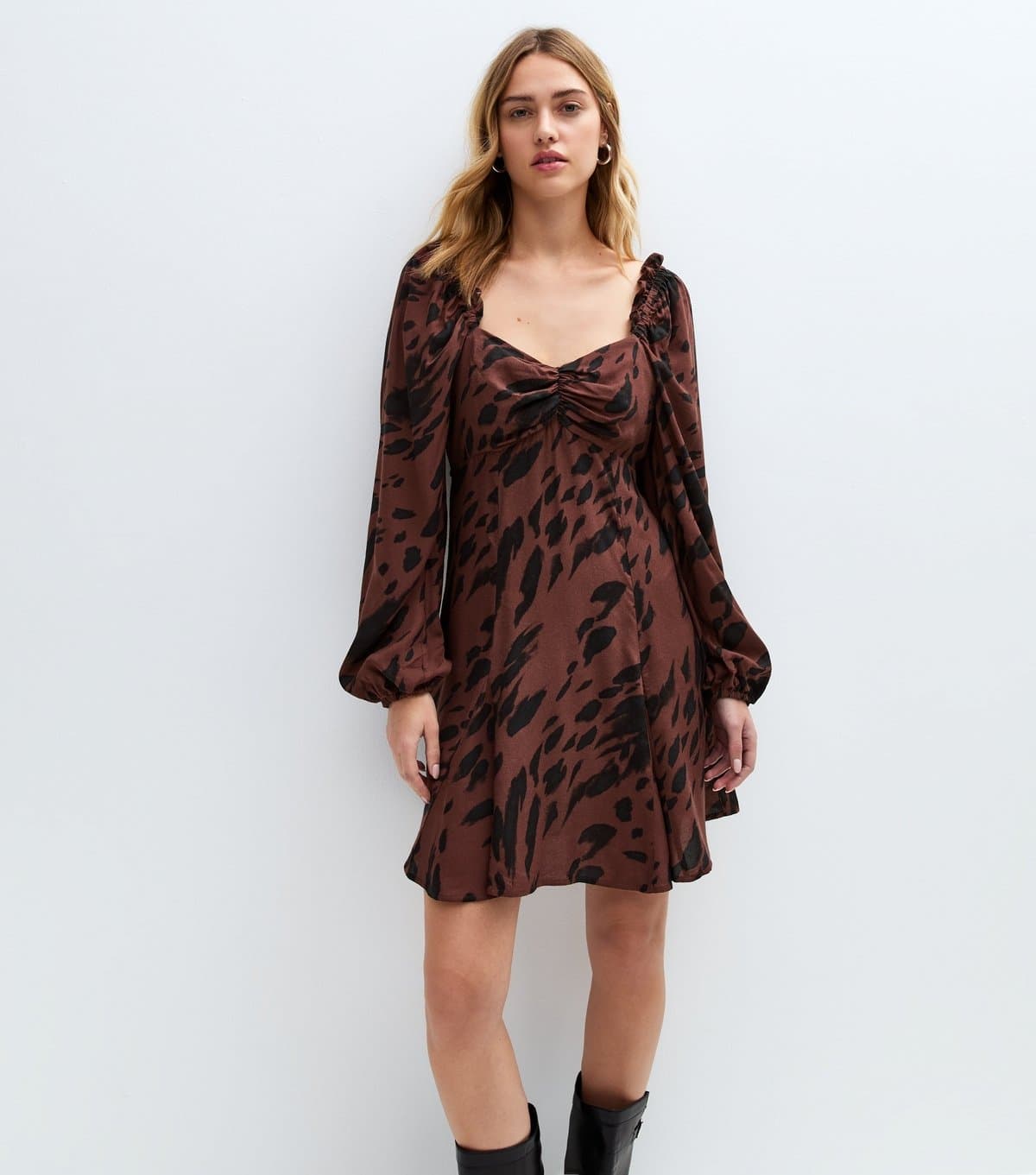 New Look Women's Red Animal Print Sweetheart Neck Mini Dress New Look