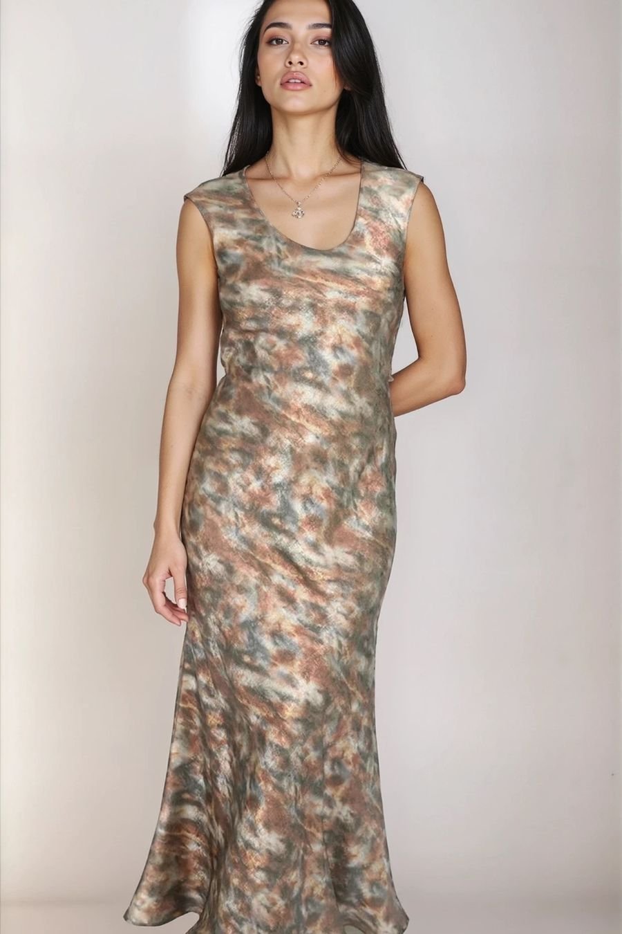 Little Mistress Little Mistress Women's Sage Blur Print Maxi Dress - 2