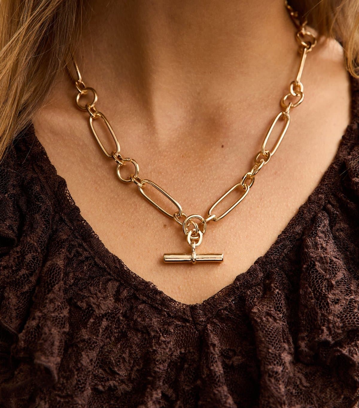 New Look New Look Gold Tone Chain Link T-Bar Necklace