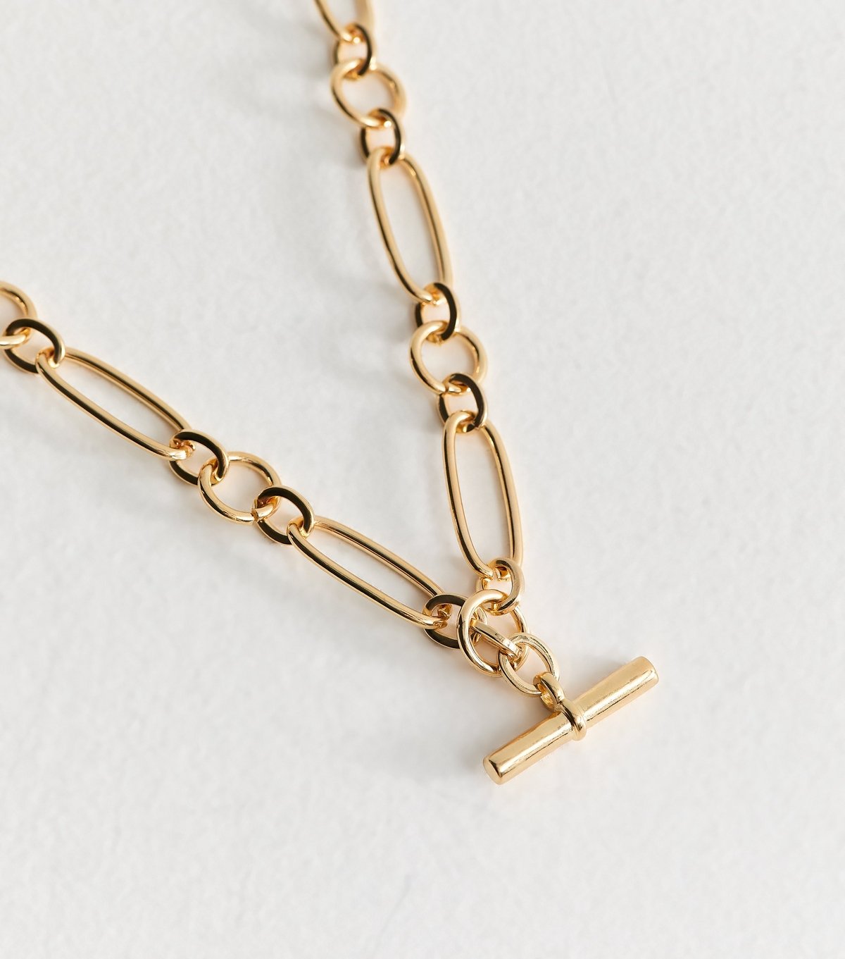 New Look Gold Tone Chain Link T-Bar Necklace New Look - 3