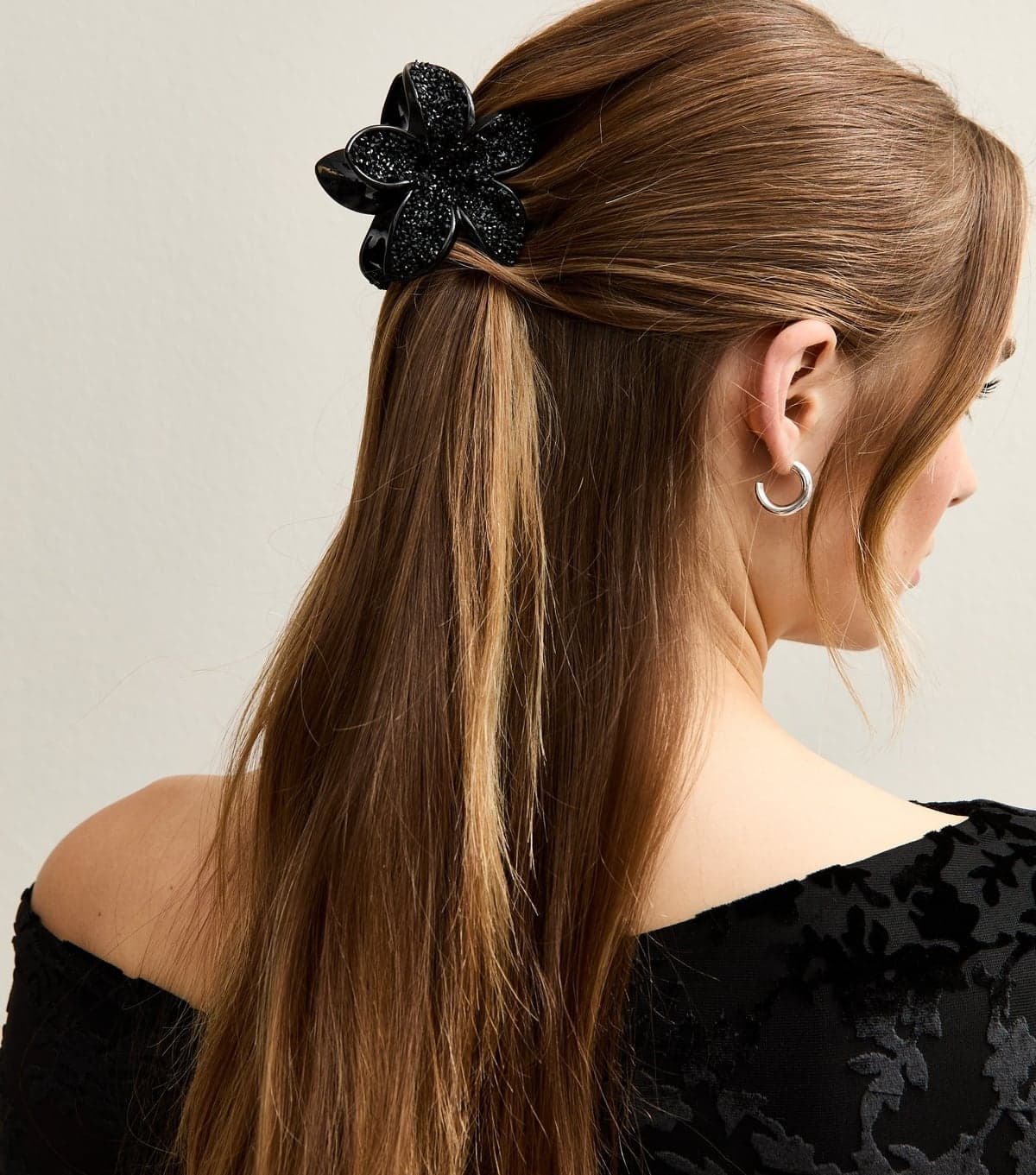 New Look Black Gem Embellished Tropical Flower Hair Claw Clip New Look