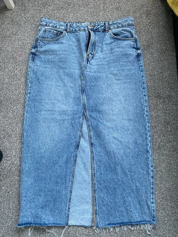 New Look New look denim skirt size 16