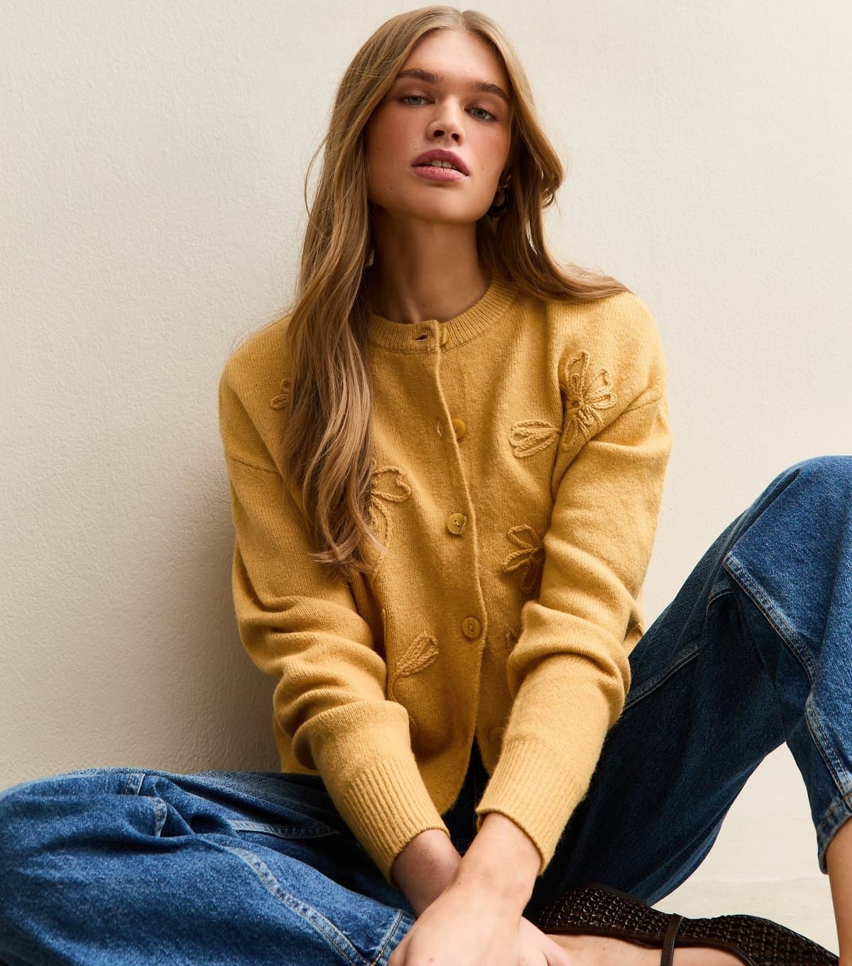 New Look Women's Dark Yellow 3D Floral Knitted Cardigan New Look