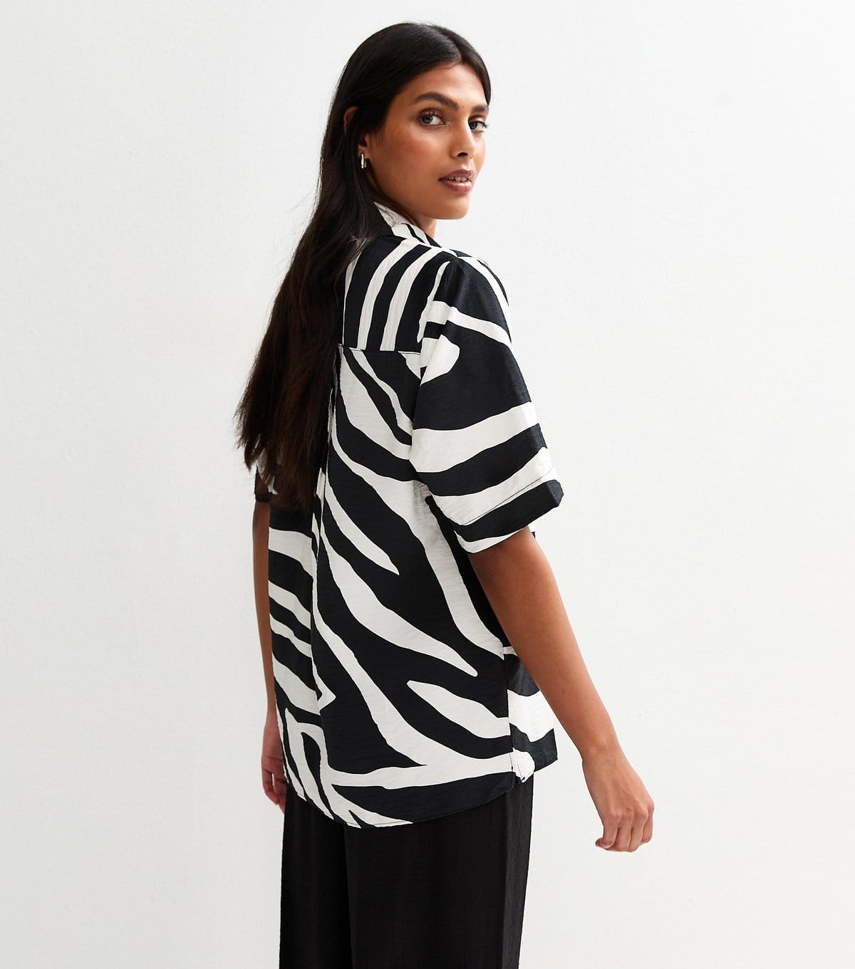 New Look Women's Black Zebra Print Oversized Shirt New Look - 4