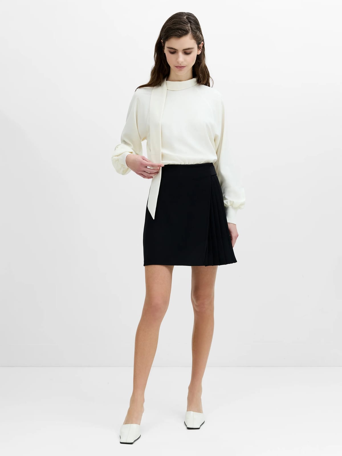 French Connection Vinnie Tailored Black Pleated Mini Skirt Black - 1