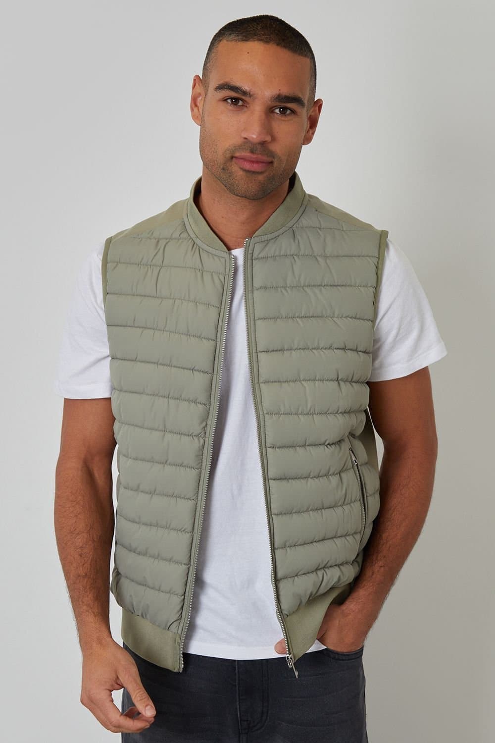 Threadbare Threadbare Men's Quilted Hybrid Gilet in Pale Green