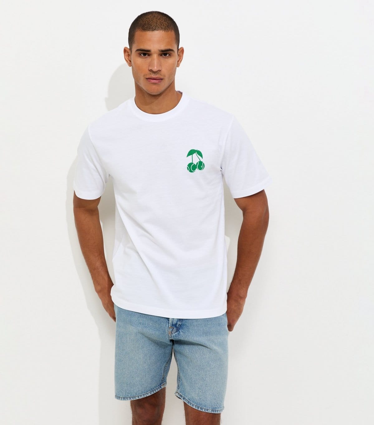 Only and Sons Men's White Palm Courts Print T-Shirt Only and Sons New Look - 4
