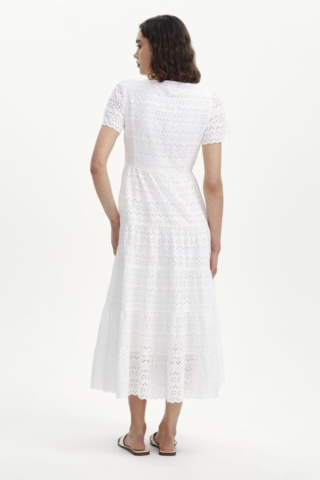 Finery London Finery London Women's Petite Jemma Cotton Tiered Midi Dress in White - 3