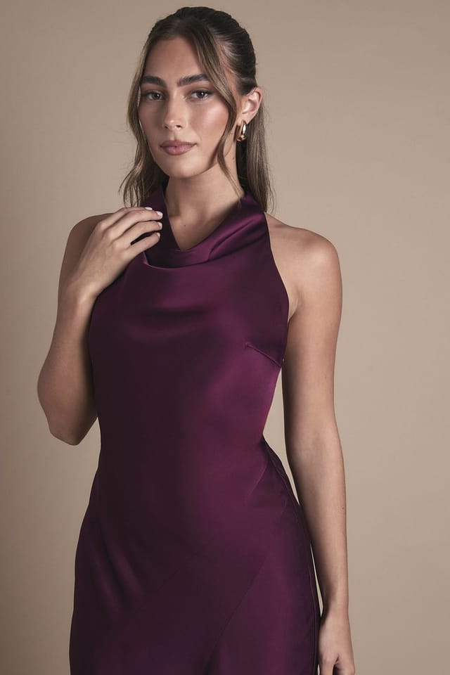Oasis Oasis Women's Cowl Halterneck Satin Maxi Bridesmaid Dress in Grape - 2