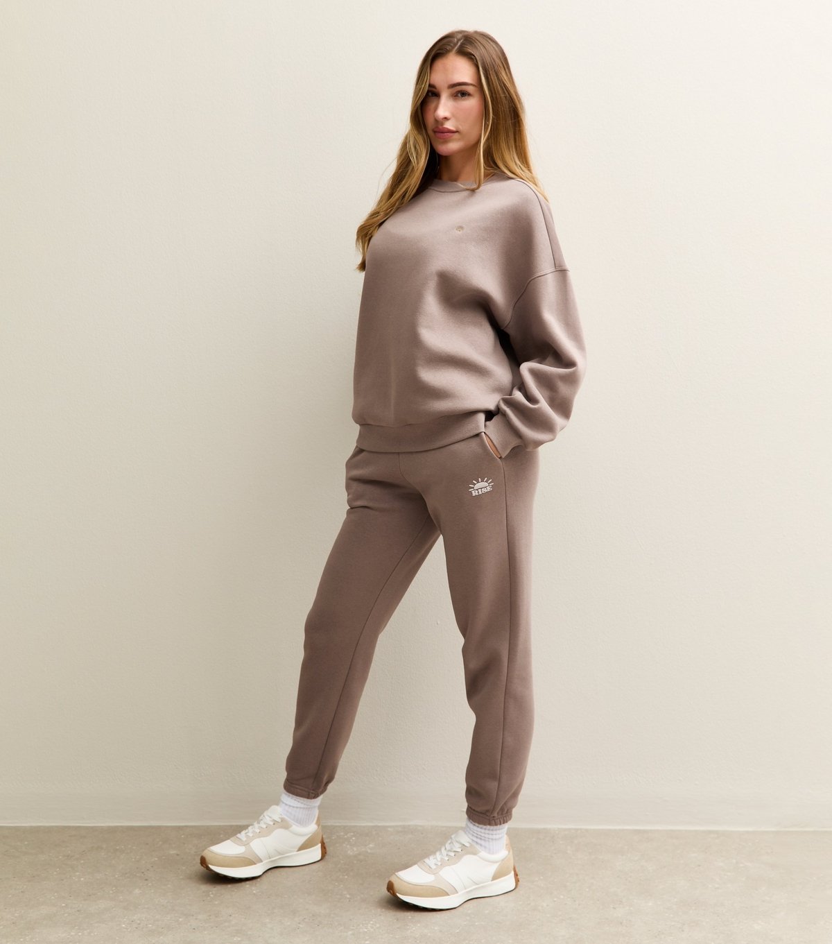 Rise Women's by Zara McDermott Mink Raised Logo Cuffed Joggers Rise New Look - 2