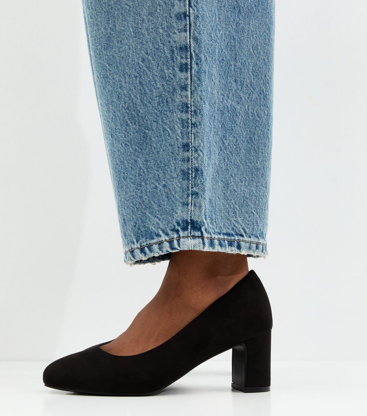 New Look Women's Extra Wide Fit Black Faux Suede Round Toe Court Shoes Vegan New Look