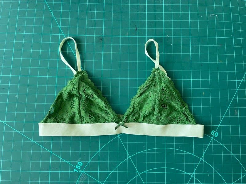 ASOS Asos green lace triangle bralet size small