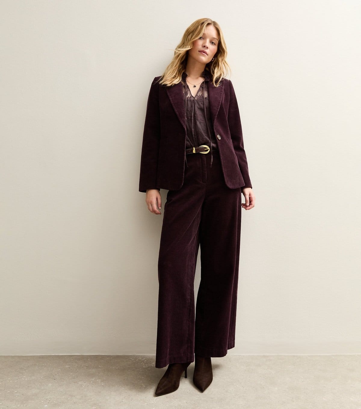 New Look Women's Burgundy Corduroy Single Breasted Blazer New Look - 4
