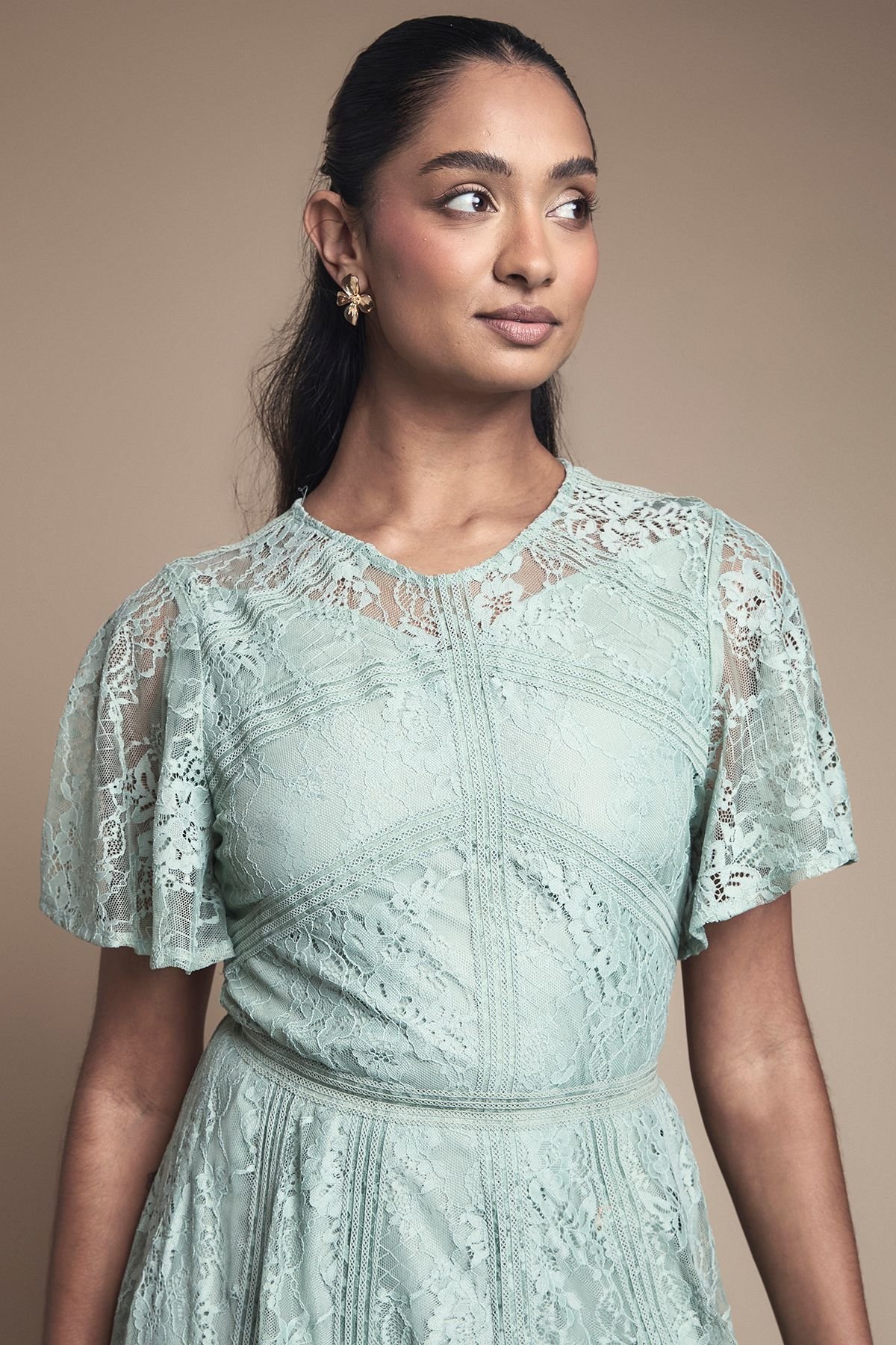 Oasis Oasis Women's Angel Sleeve Lace Bridesmaid Dress in Sage - 4