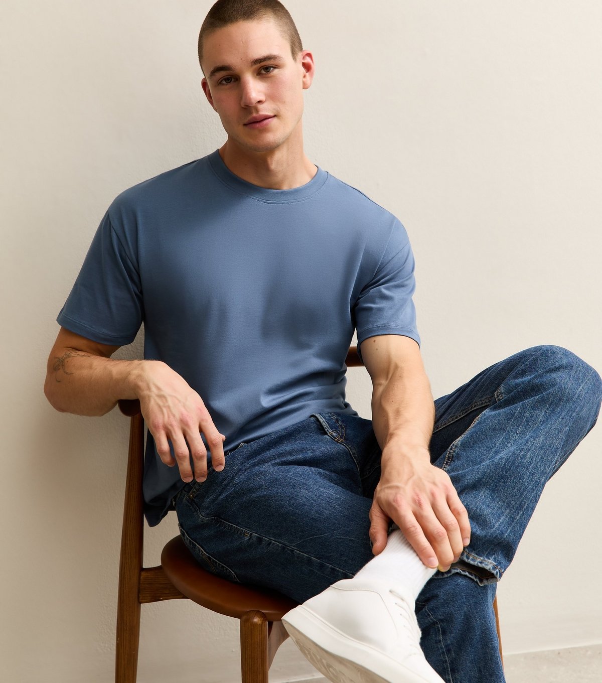 New Look Men's Black and Blue Pack of 2 Oversized T-Shirts New Look - 3