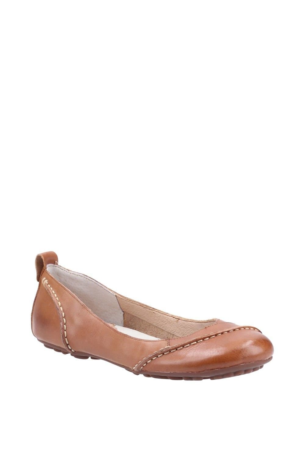 Hush Puppies Hush Puppies Women's 'Janessa' Leather Slip On Shoes in Tan