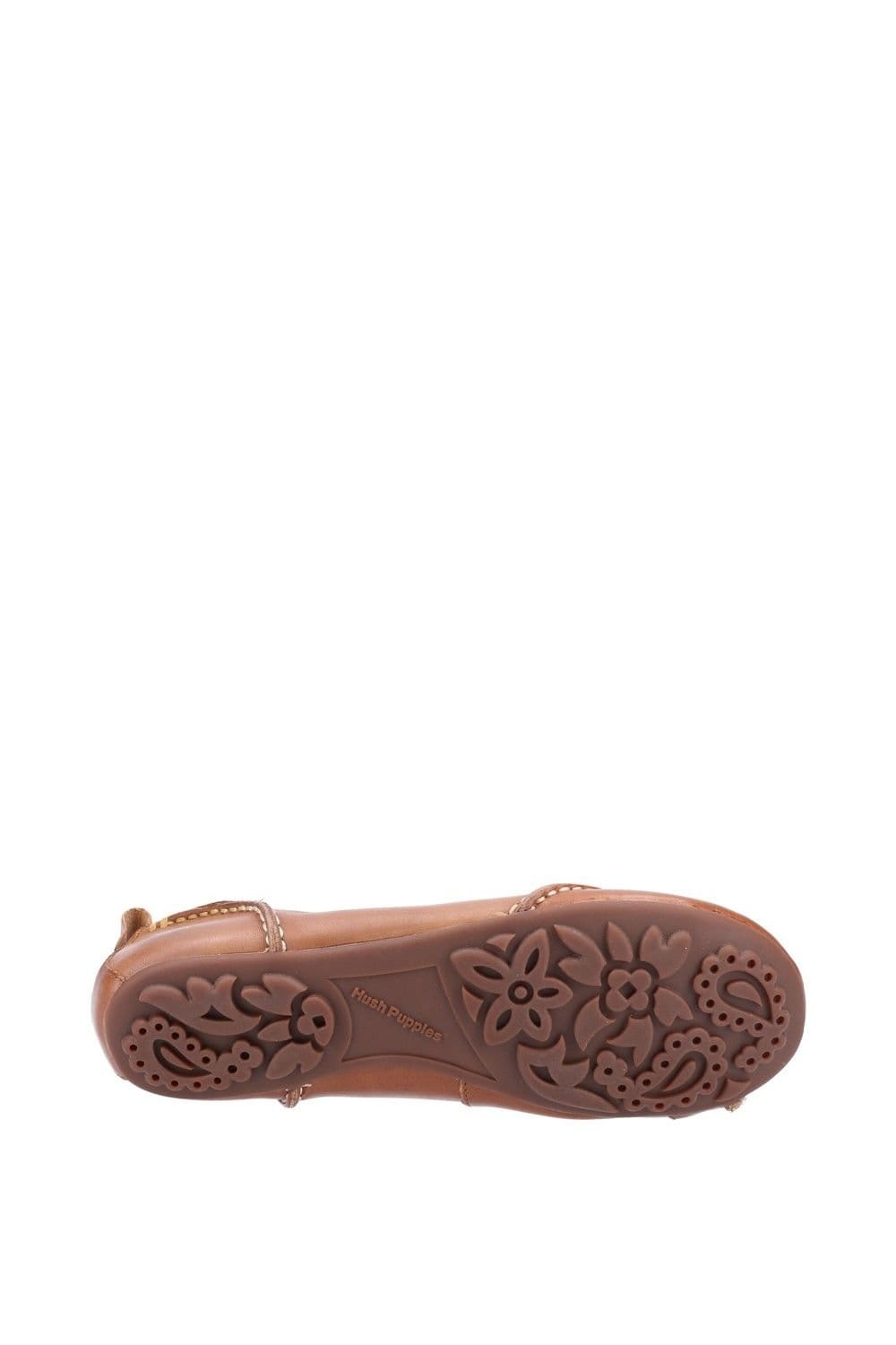 Hush Puppies Hush Puppies Women's 'Janessa' Leather Slip On Shoes in Tan - 4